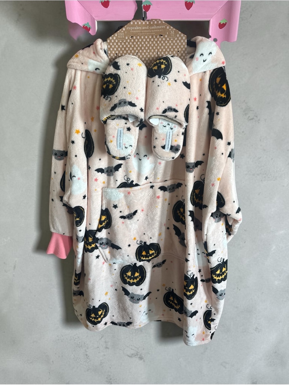 NWT Cupcakes & Cashmere Pink Halloween Hooded Costume Robe Slippers ONE SZ